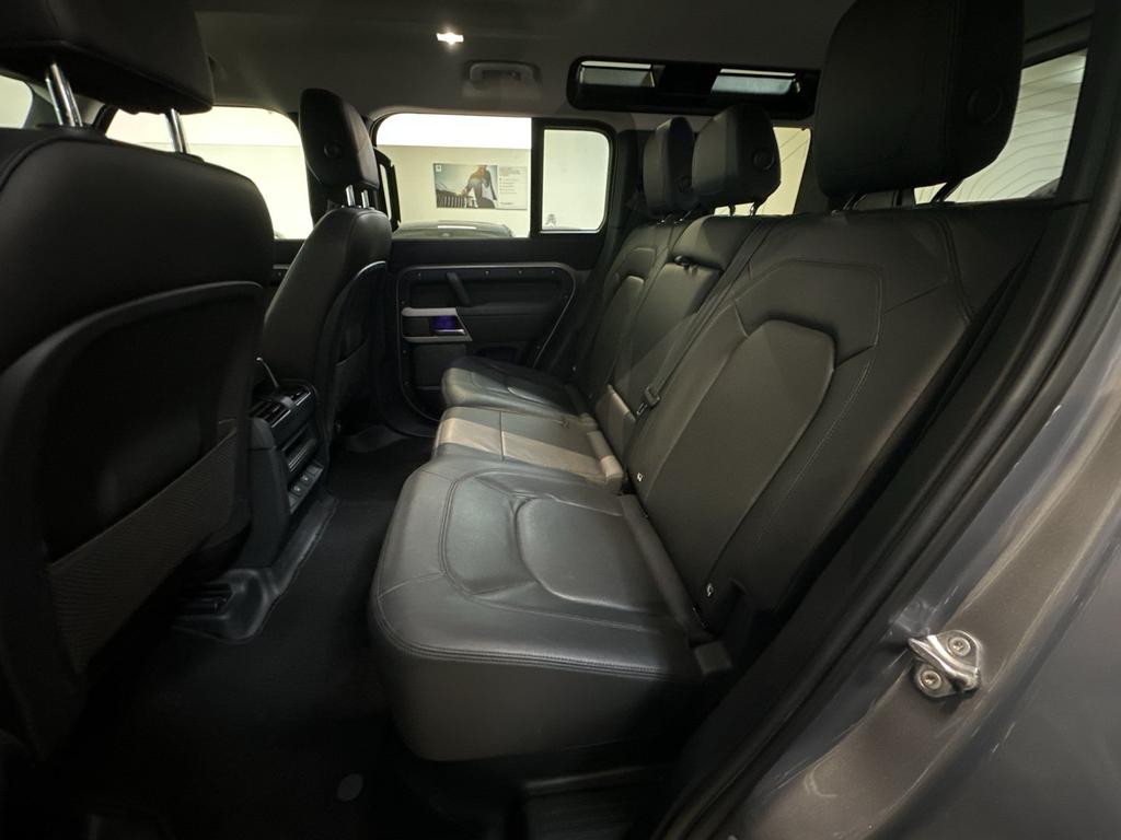 Land Rover Defender 110 2.0d sd4 awd 200cv auto