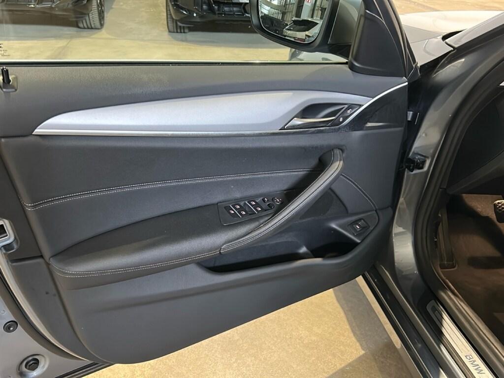 BMW Serie 5 520d Touring mhev 48V Business auto