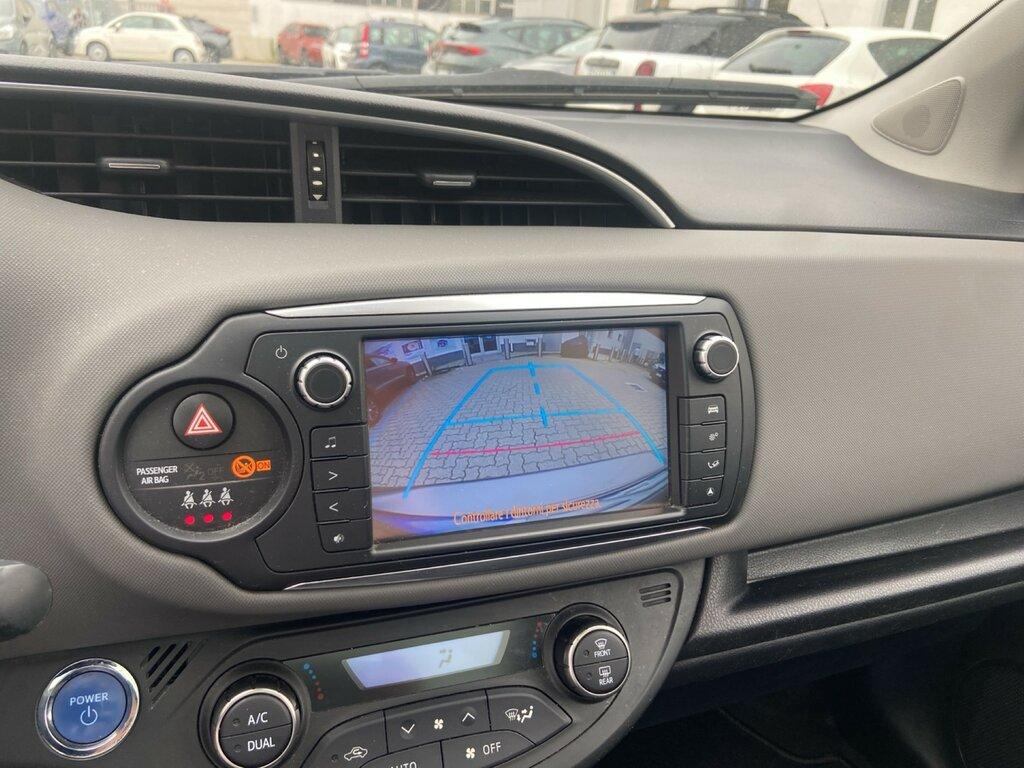 Toyota Yaris 1.5 hybrid Style 5p my16