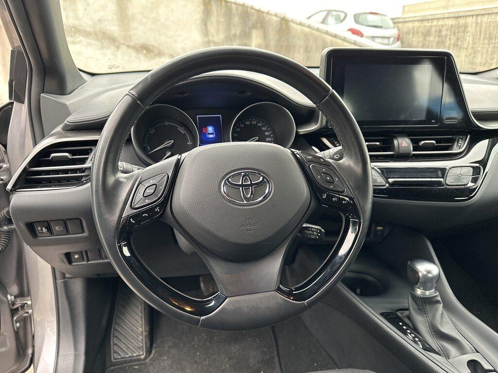 Toyota C-HR 1.8h Active 2wd e-cvt