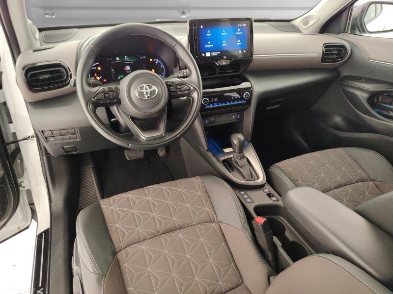 Toyota Yaris Cross 1.5h Lounge fwd 116cv e-cvt