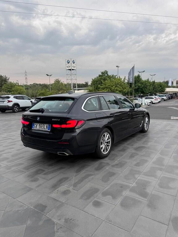 BMW Serie 5 520d Touring mhev 48V xdrive Business auto