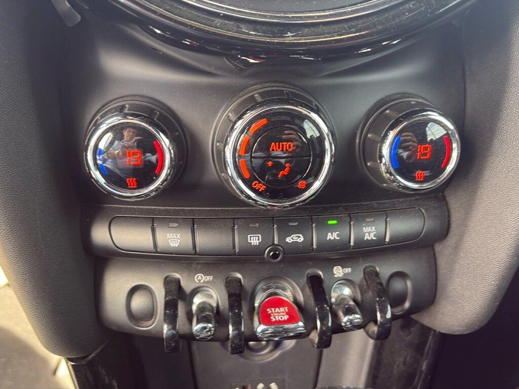 Mini Cooper D Cabrio 1.5 Cooper D Hype Auto