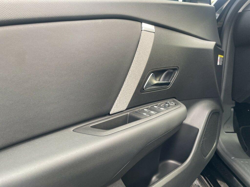 Citroen C4 1.2 puretech Plus s&s 130cv eat8