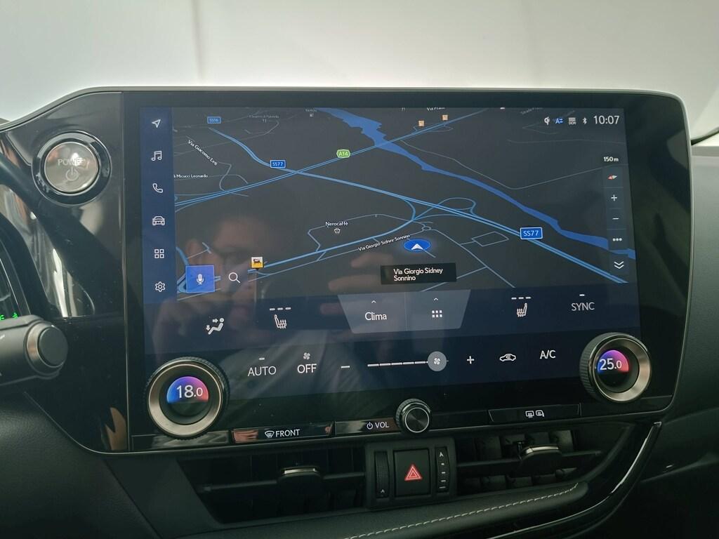 Lexus NX 2.5 hybrid Luxury 4wd e-cvt