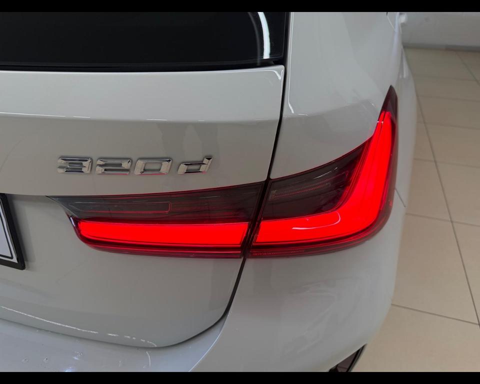 BMW Serie 3 320d Touring mhev 48V xdrive M Sport Pro auto