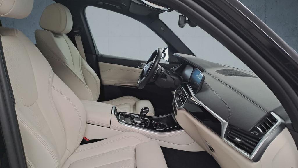 BMW X5 xdrive30d mhev 48V Msport auto