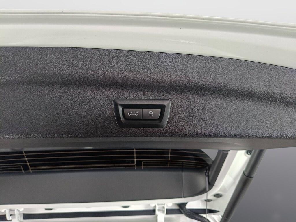 BMW X1 xdrive20d mhev 48V X-Line auto