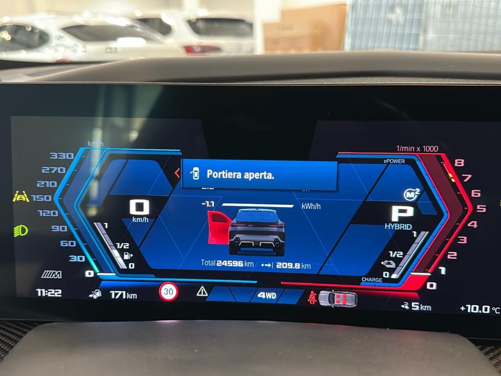 BMW XM 4.4 steptronic