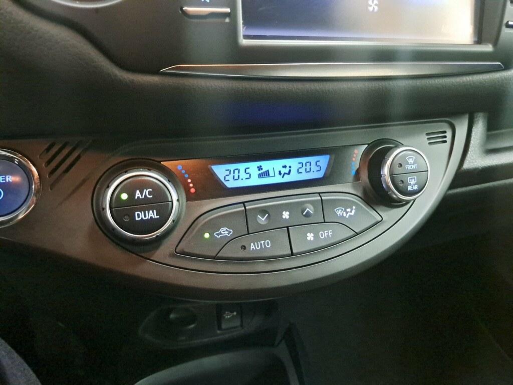 Toyota Yaris 5p 1.5 hybrid Trend Red Edition