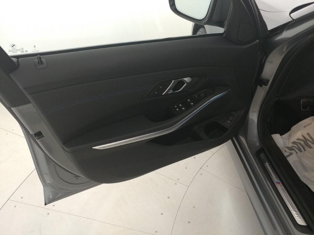 BMW Serie 3 320d Touring mhev 48V Msport xdrive auto