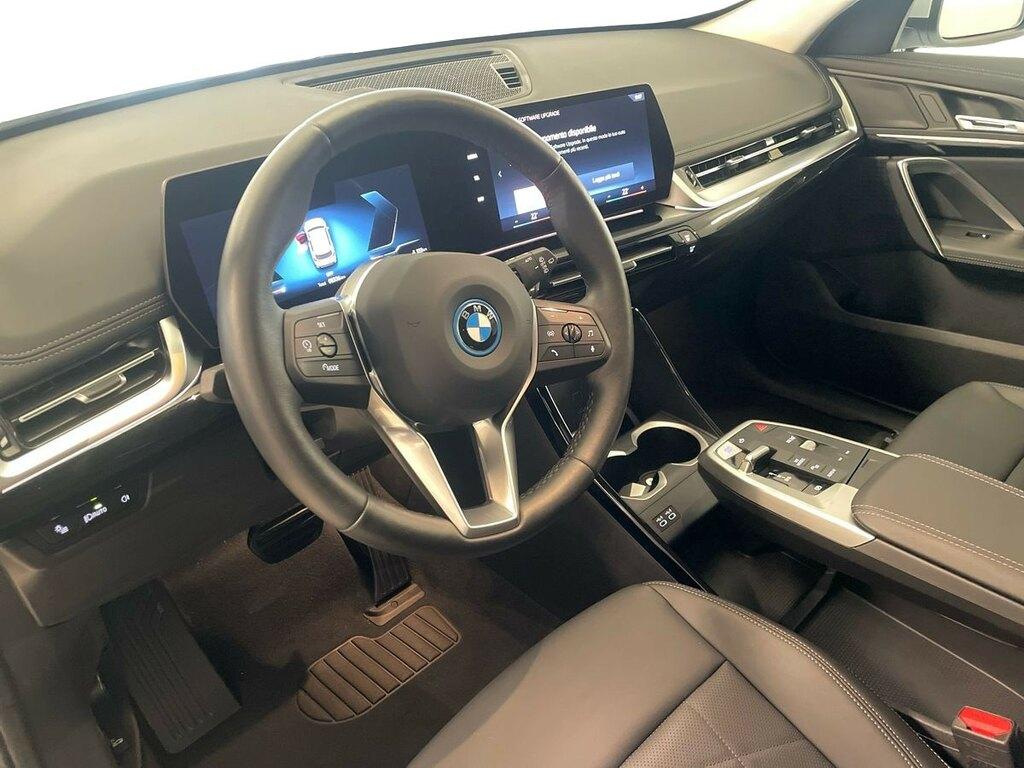 BMW iX1 edrive 20 X-Line
