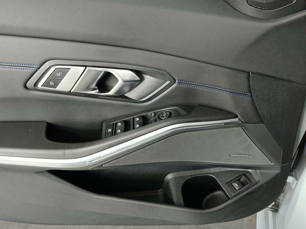 BMW Serie 3 330d Touring mhev 48V Msport xdrive auto
