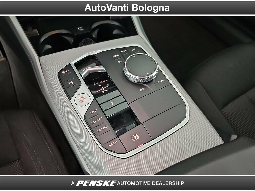 BMW Serie 3 320d Touring mhev 48V auto