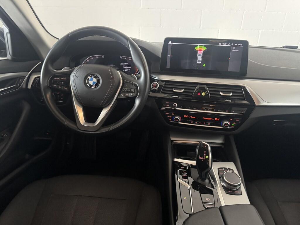 BMW Serie 5 530d mhev 48V xdrive Business auto