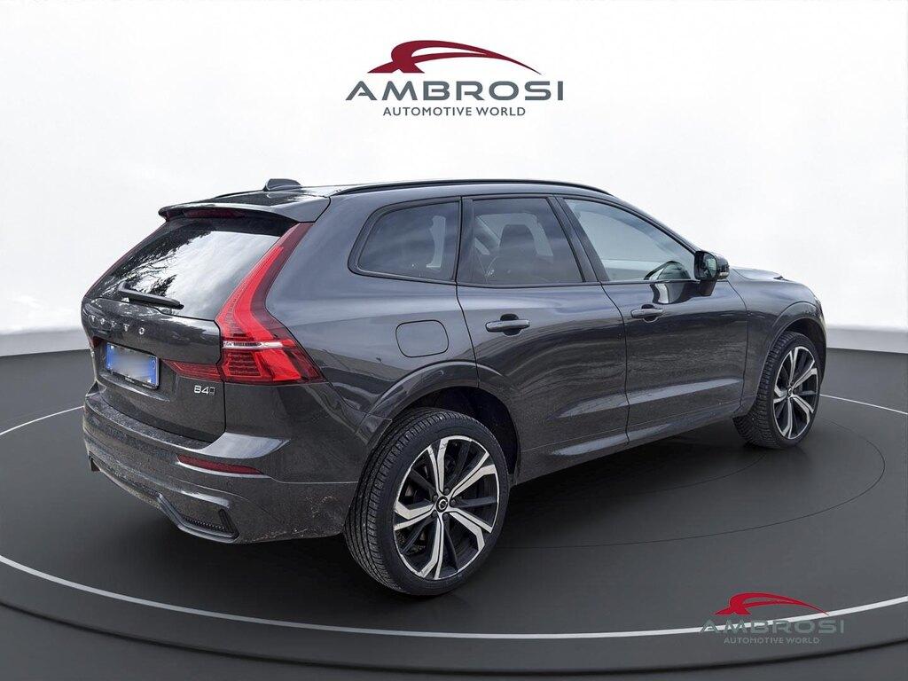 Volvo XC60 2.0 b4 Plus Dark awd auto