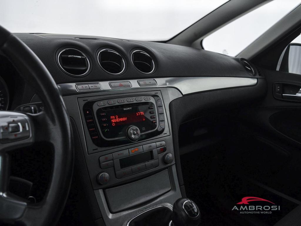 Ford S-Max 2.0 tdci Titanium