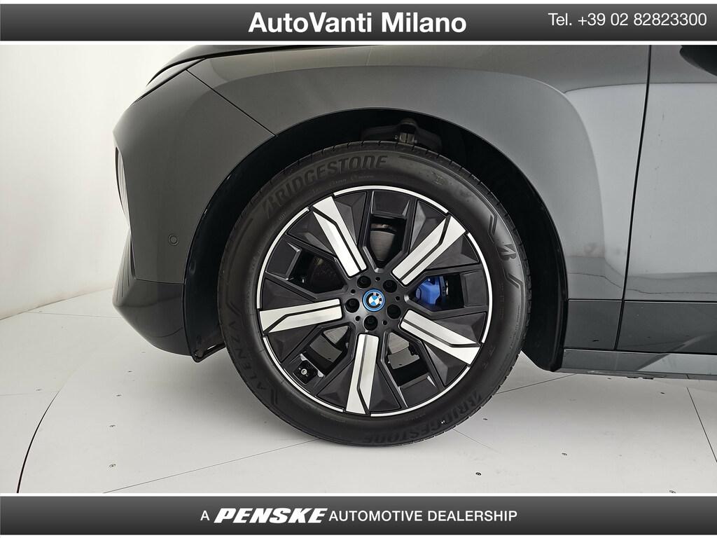 BMW iX xdrive50 pacchetto sportivo