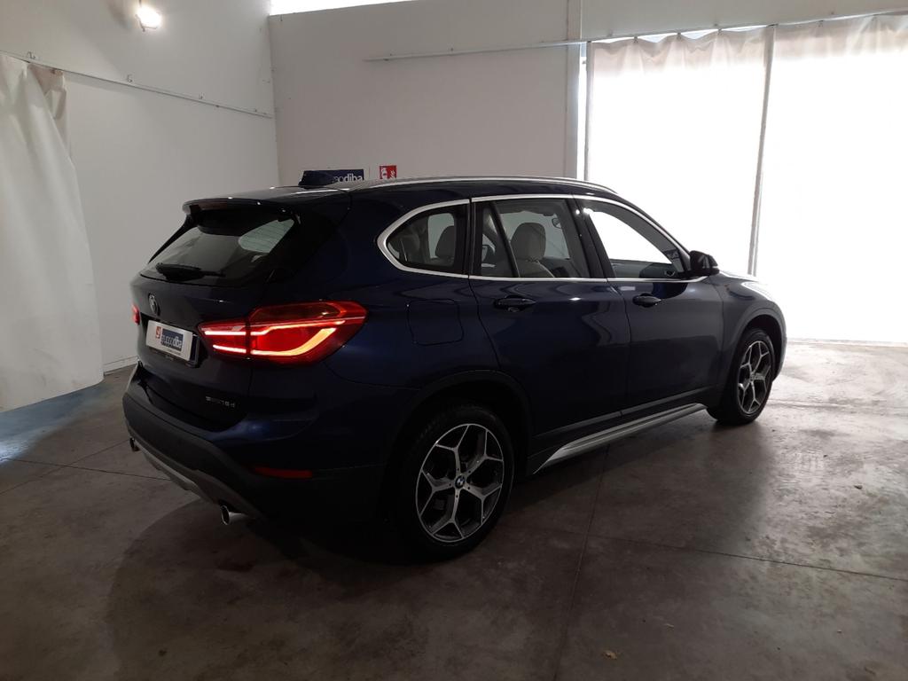 BMW X1 sdrive18d xLine