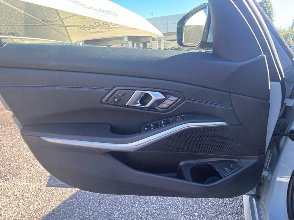 BMW Serie 3 320d mhev 48V xdrive M Sport Pro auto