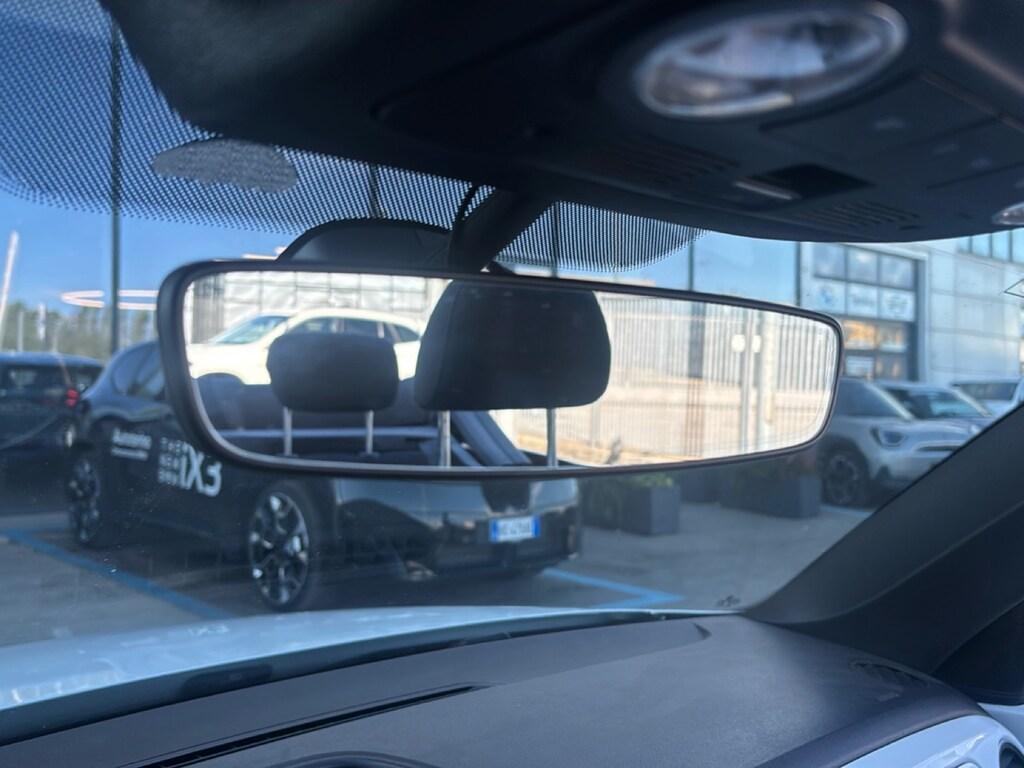 Volkswagen Maggiolino Cabrio 2.0 tdi Design 110cv