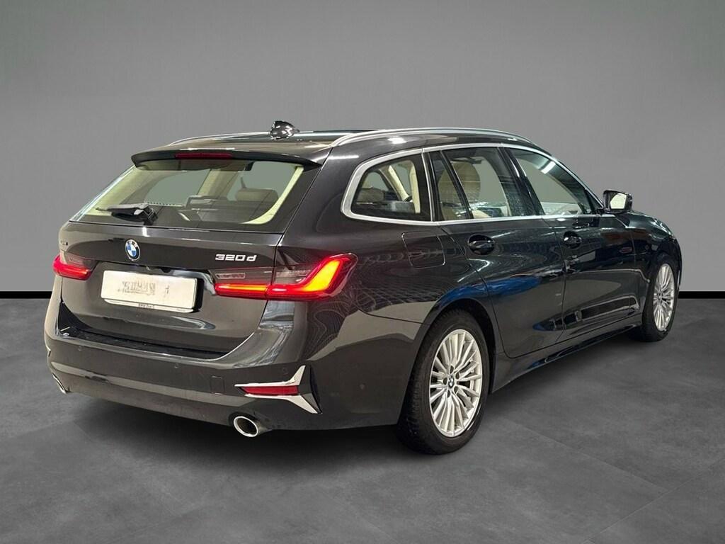 BMW Serie 3 320d Touring mhev 48V xdrive Luxury auto