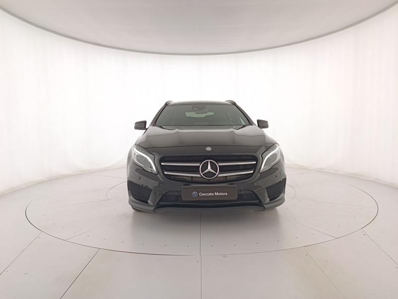 Mercedes GLA 200 d (cdi) Premium 4matic auto