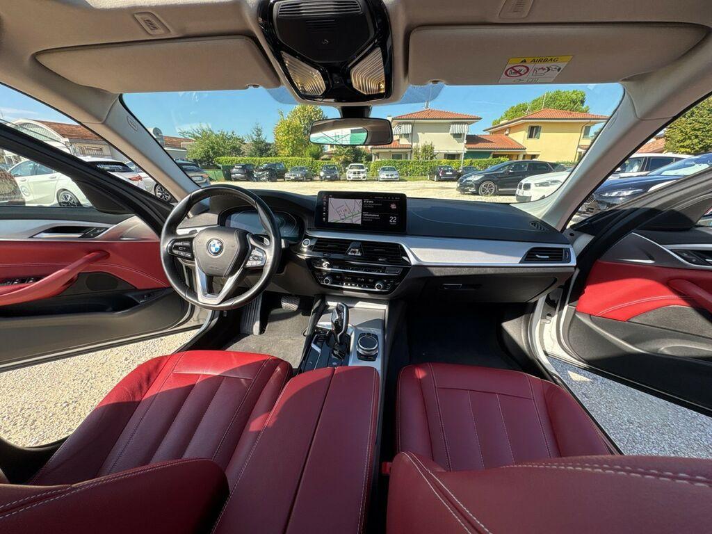BMW Serie 5 520d Touring mhev 48V xdrive Msport auto