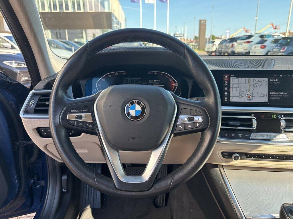 BMW Serie 3 318d Touring mhev 48V Luxury auto