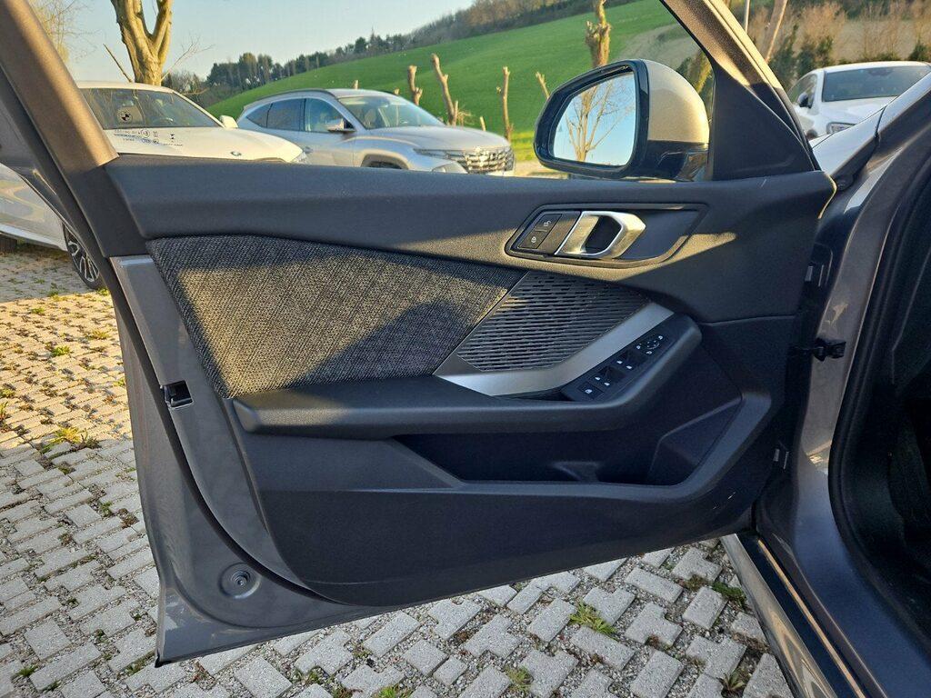 BMW Serie 1 118d MSport Design auto