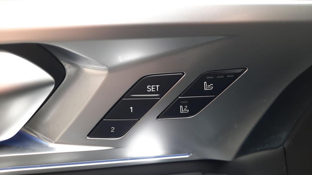 BMW XM 4.4 steptronic