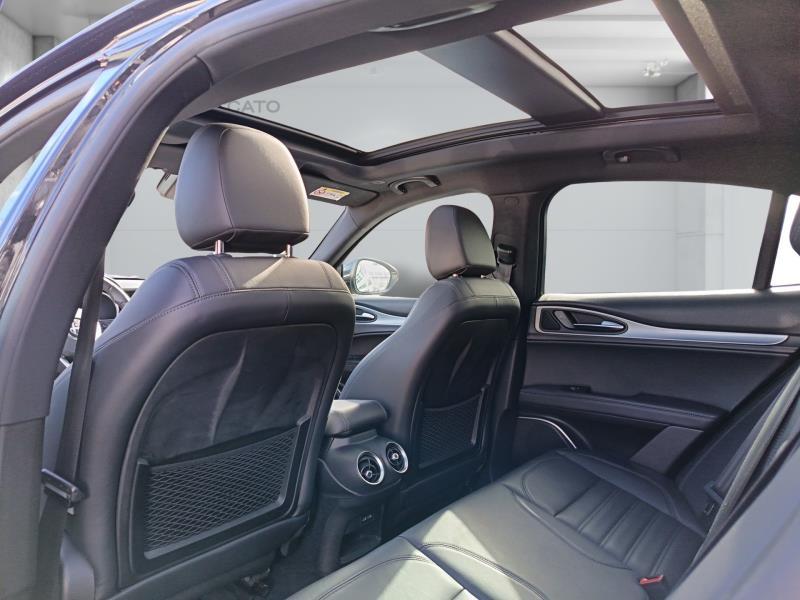 Alfa Romeo Stelvio 2.2 t Business Q4 210cv auto