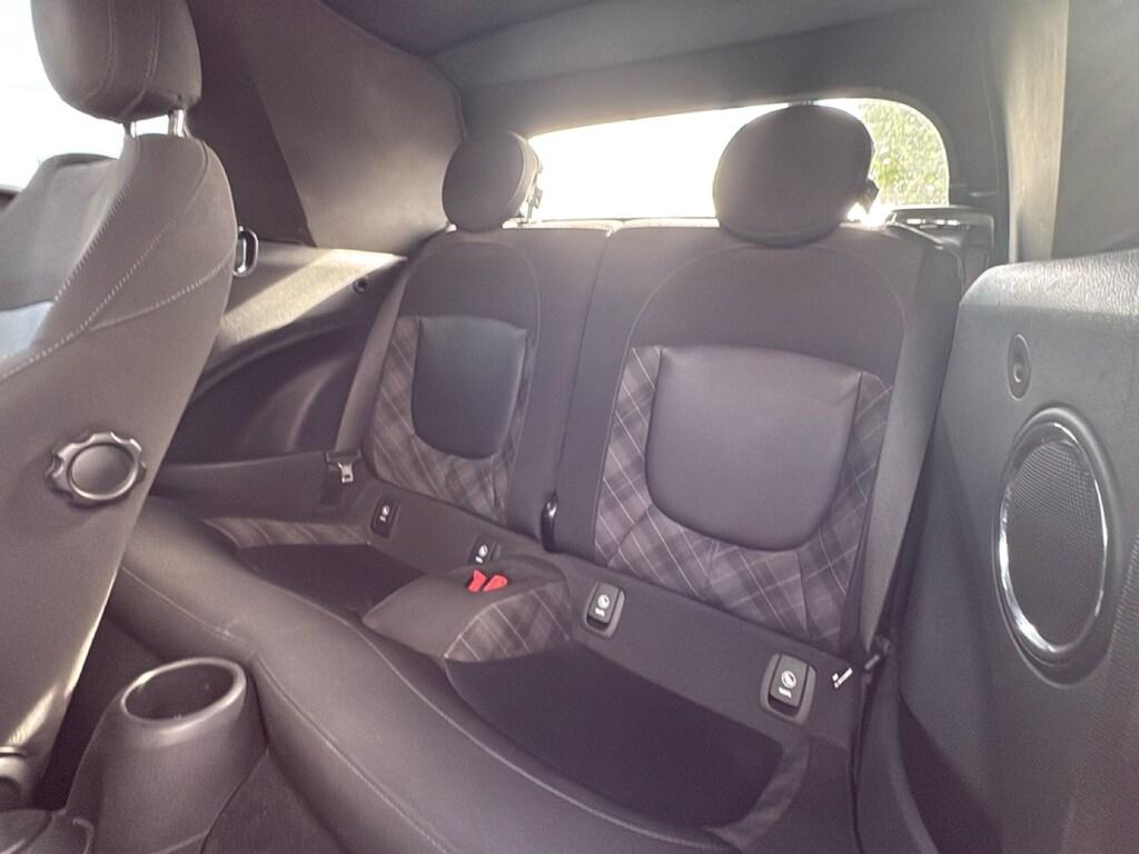 Mini Cooper D Cabrio 1.5 Cooper D Hype Auto