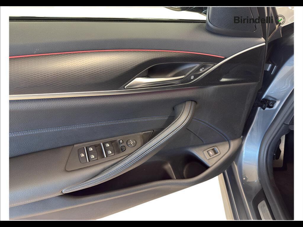 BMW Serie 5 520d Touring mhev 48V xdrive Msport auto