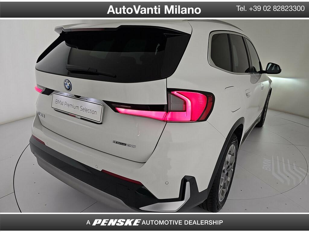 BMW iX1 edrive 20 X-Line