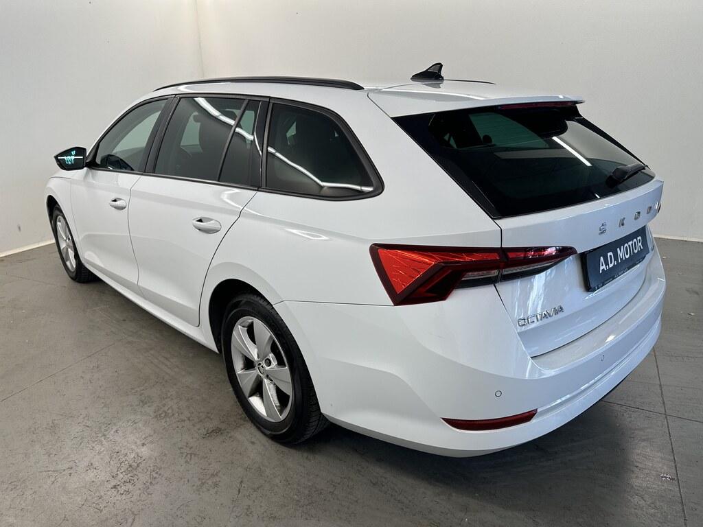 Skoda Octavia Wagon 1.5 g-tec Executive 130cv dsg