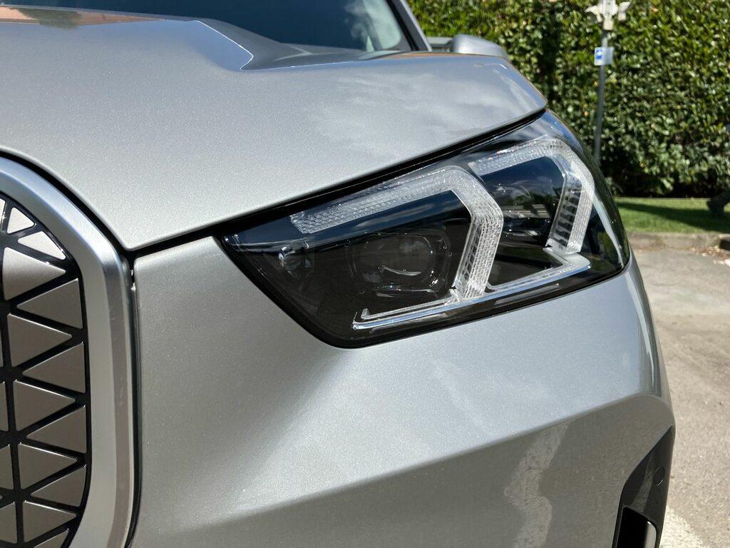 BMW iX1 30 xdrive X-Line