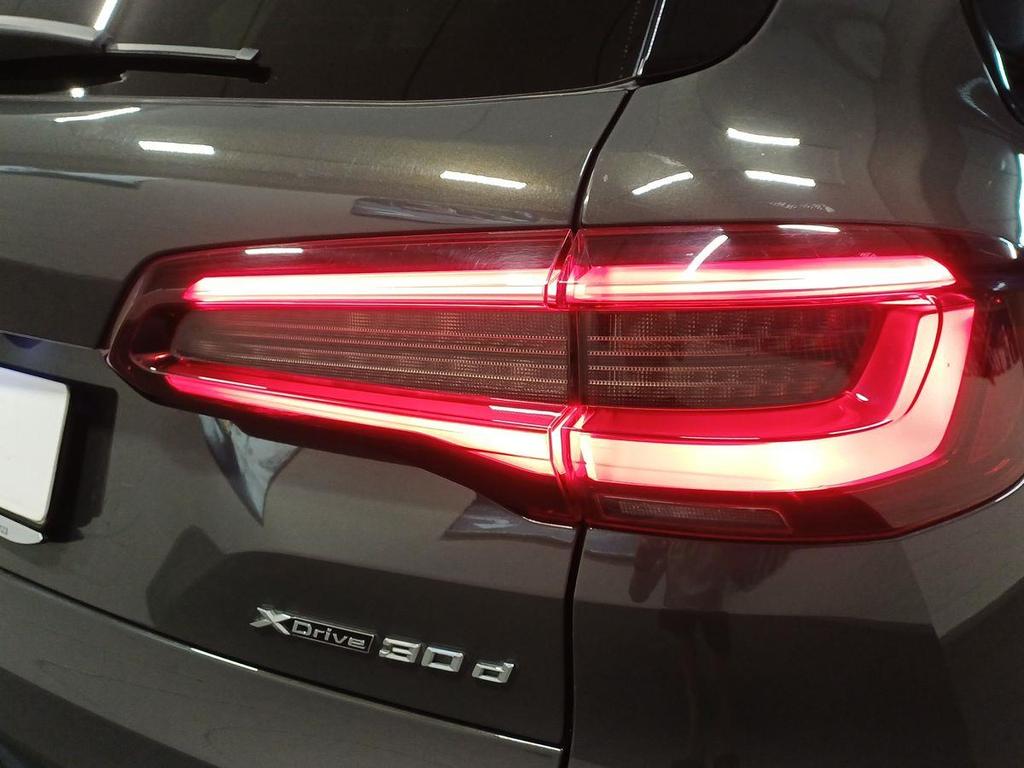 BMW X5 xdrive30d mhev 48V Msport auto