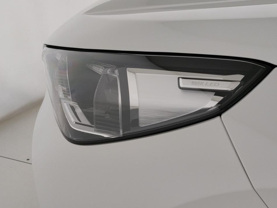 BMW iX1 edrive 20 X-Line