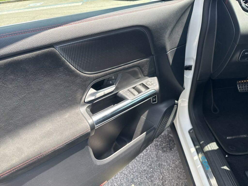 Mercedes EQA 300 Premium 4matic