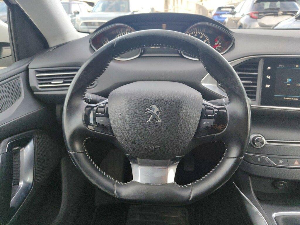 Peugeot 308 5p 1.2 puretech t. Allure s&s 130cv my18
