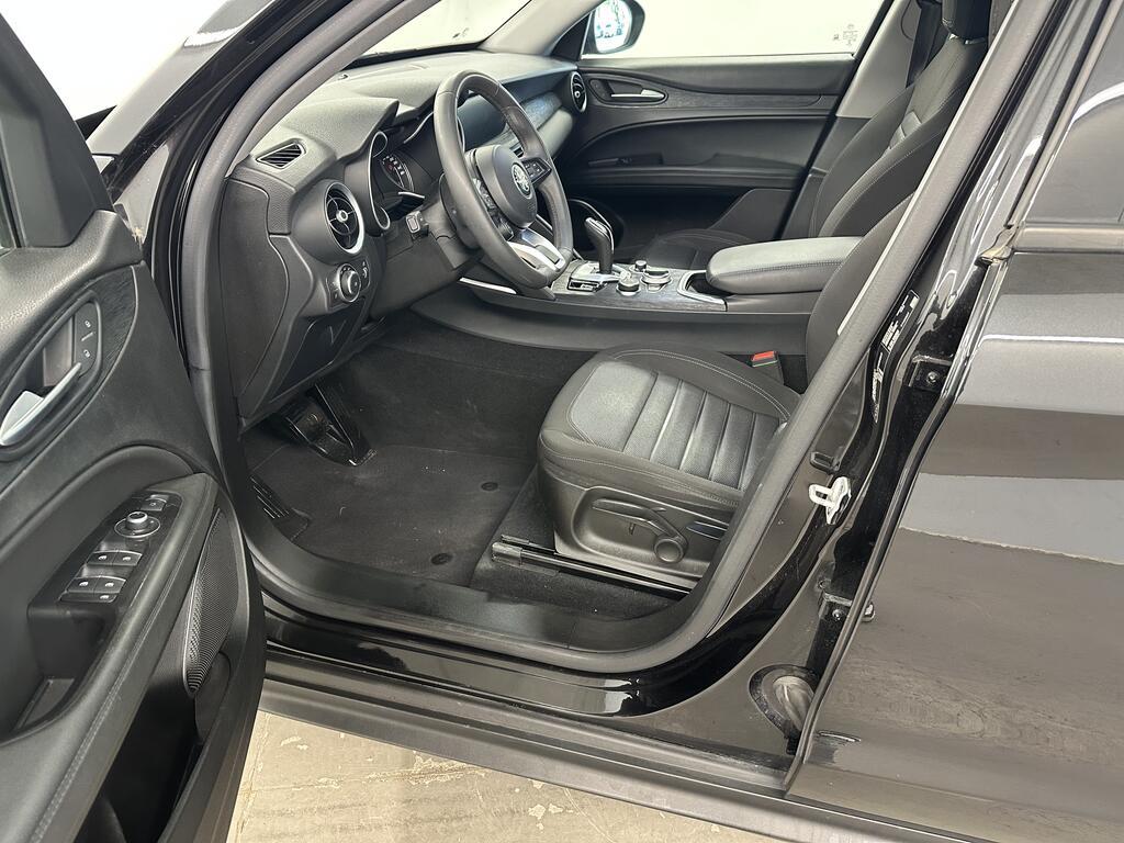 Alfa Romeo Stelvio 2.2 t Business Q4 190cv auto