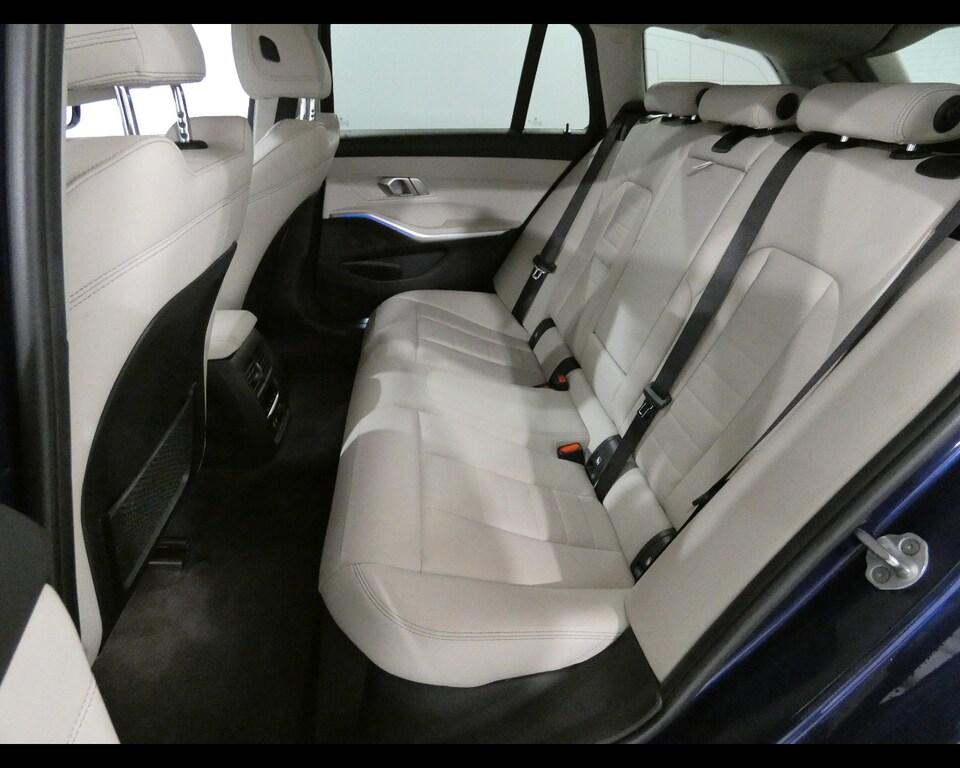 BMW Serie 3 320d Touring mhev 48V Luxury auto