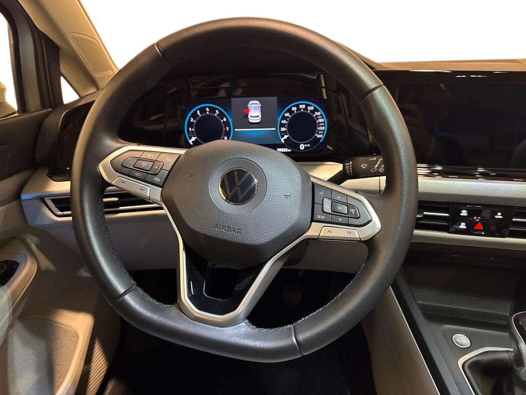 Volkswagen Golf 1.5 tgi Life 130cv