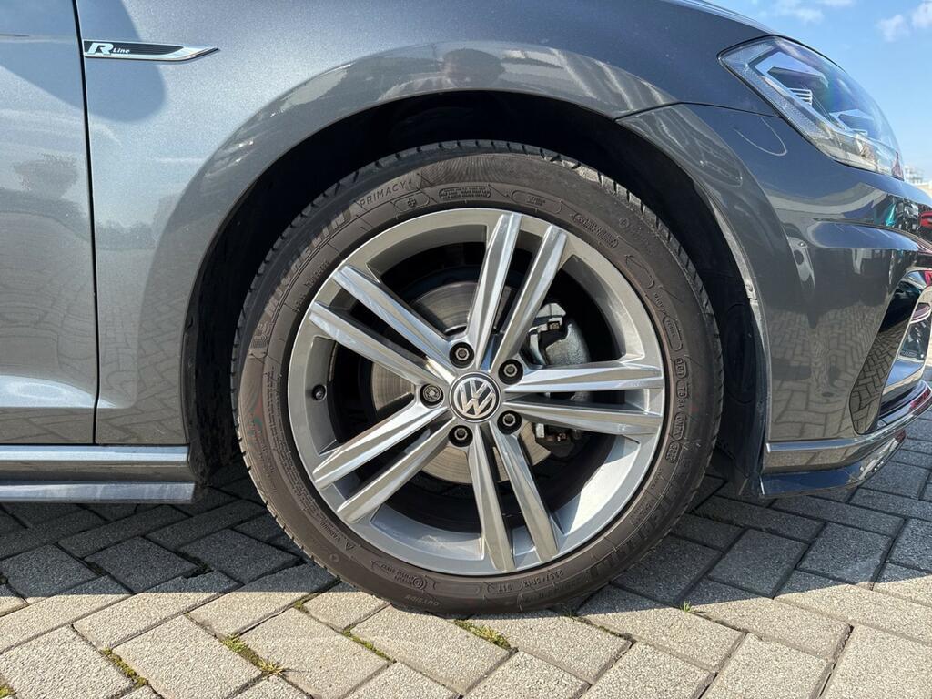 Volkswagen Golf 5p 1.6 tdi Sport 115cv dsg