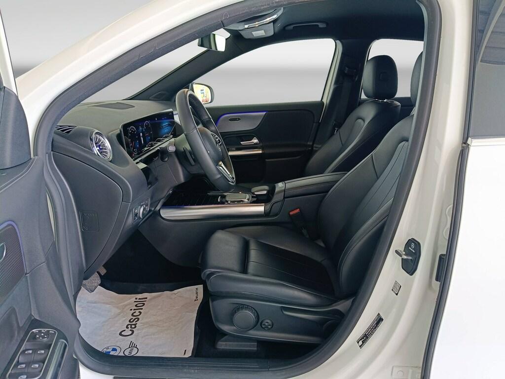 Mercedes EQA 300 Sport 4matic