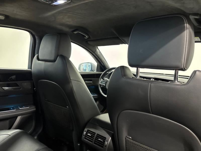 Jaguar XF 2.0d i4 Prestige awd 180cv auto my20