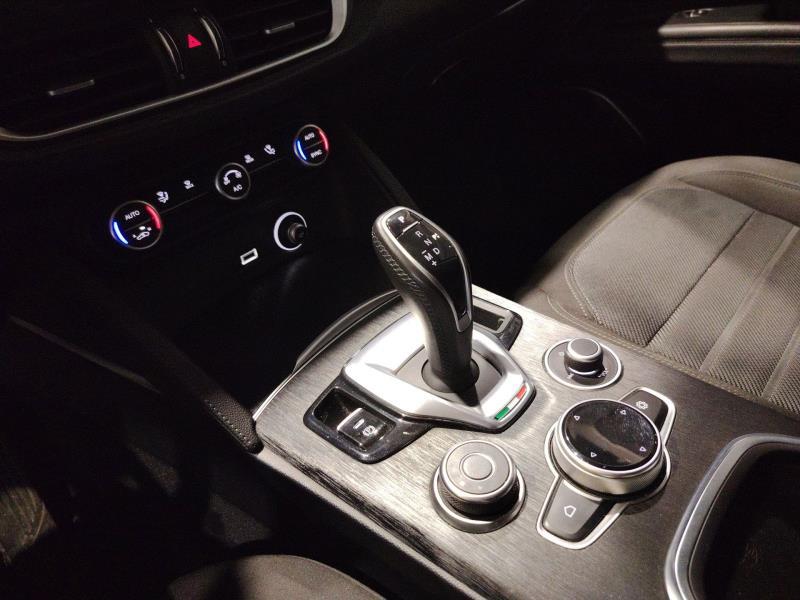 Alfa Romeo Stelvio 2.2 t Business rwd 160cv auto