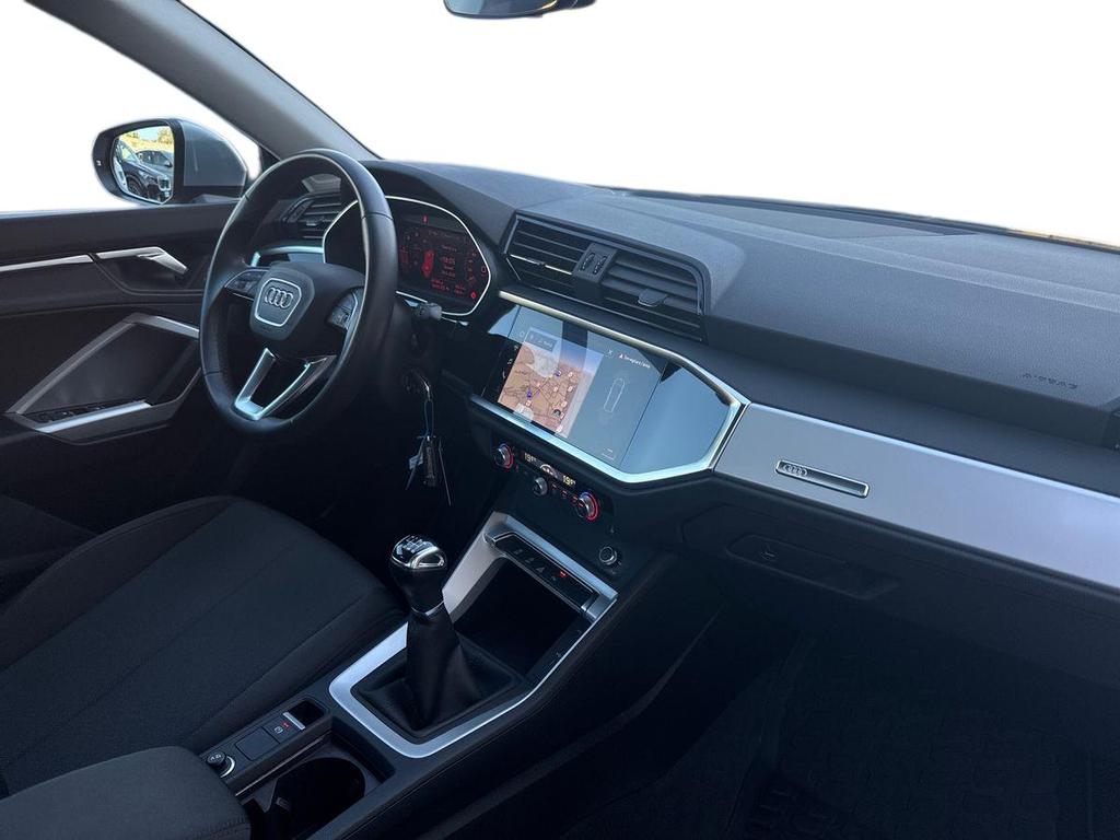 Audi Q3 35 2.0 tdi