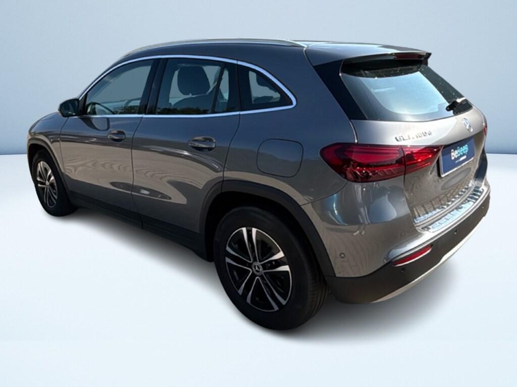 Mercedes GLA 180 d Advanced auto